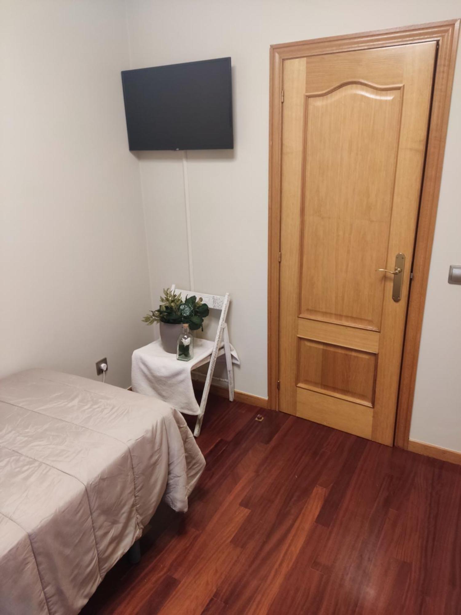 Grupo Arcanos Las Palmeras Apartment Caldas De Reis Room photo